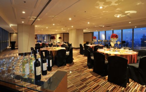 Jobtalk - Host vacancy in Pasig! Hiring by Ace Hotel & Suites
