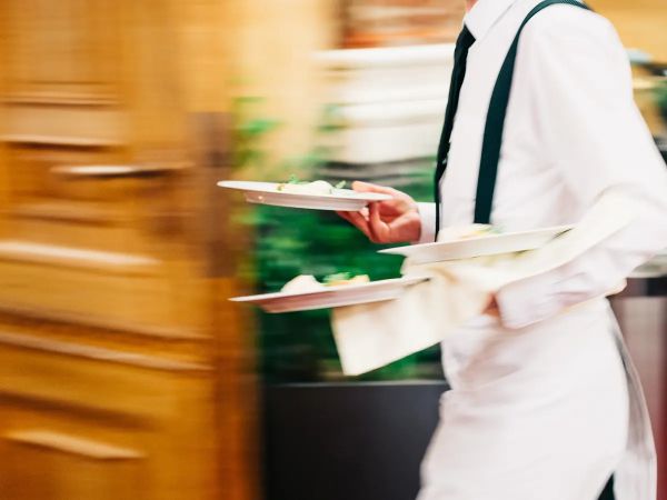 Jobtalk - Looking for Waiter bound for Jordan! Recruited and managed by Premierlink Placement Inc
