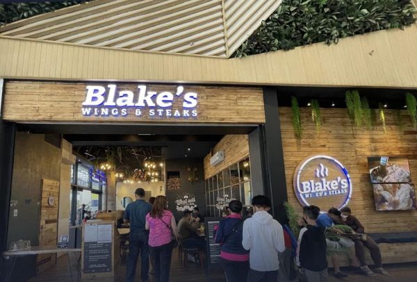 Jobtalk - Food Server vacancy in Baguio City! Hiring by Blake's Wings & Steaks